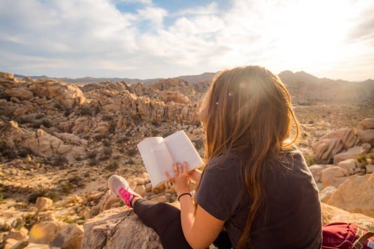 16 Must-Read Inspirational Books for Women in 2022