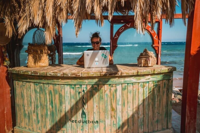 6 Must-Do Things Before Starting Your Digital Nomad Lifestyle