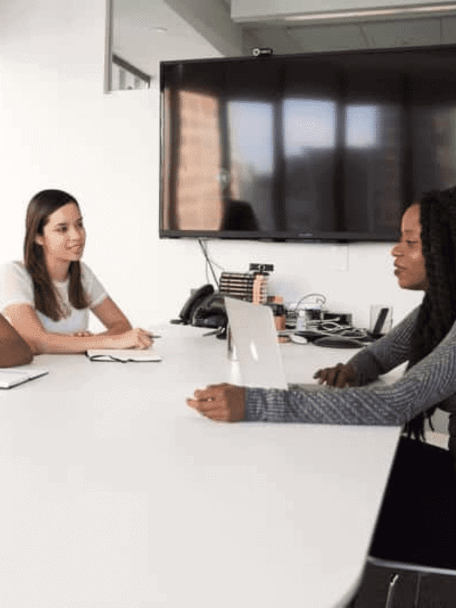 How To Negotiate Salaries: 15 Tips To Get What You’re Worth Story