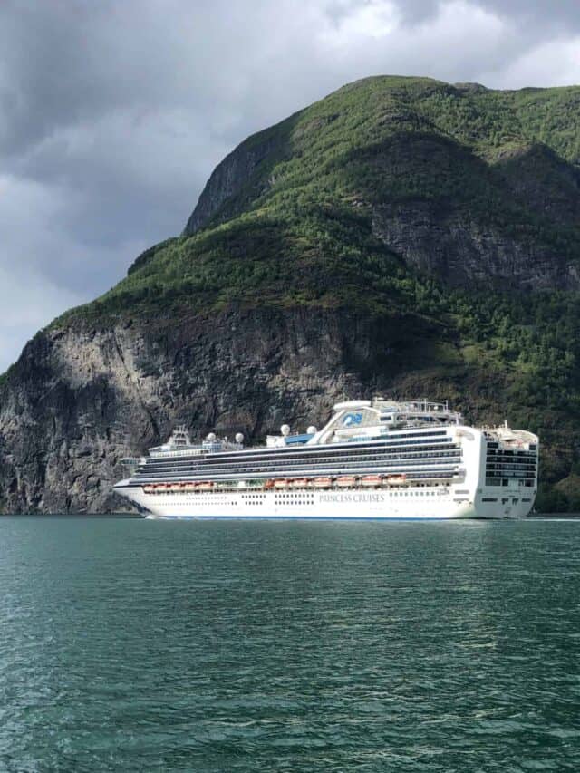 Planning an Alaskan Cruise? These Tips Are a Must Read!