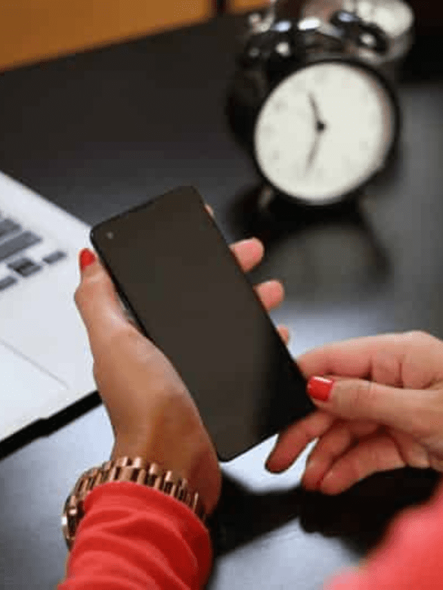 How to Remain Focused and Avoid Distractions Story