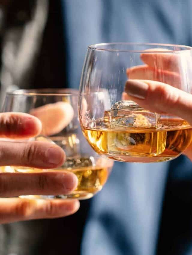 6 Delicious Hot Cocktail Recipes For Super Bowl Sunday