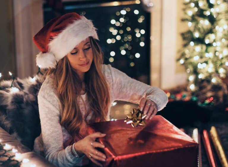 85+ Holiday Gift Ideas For Women
