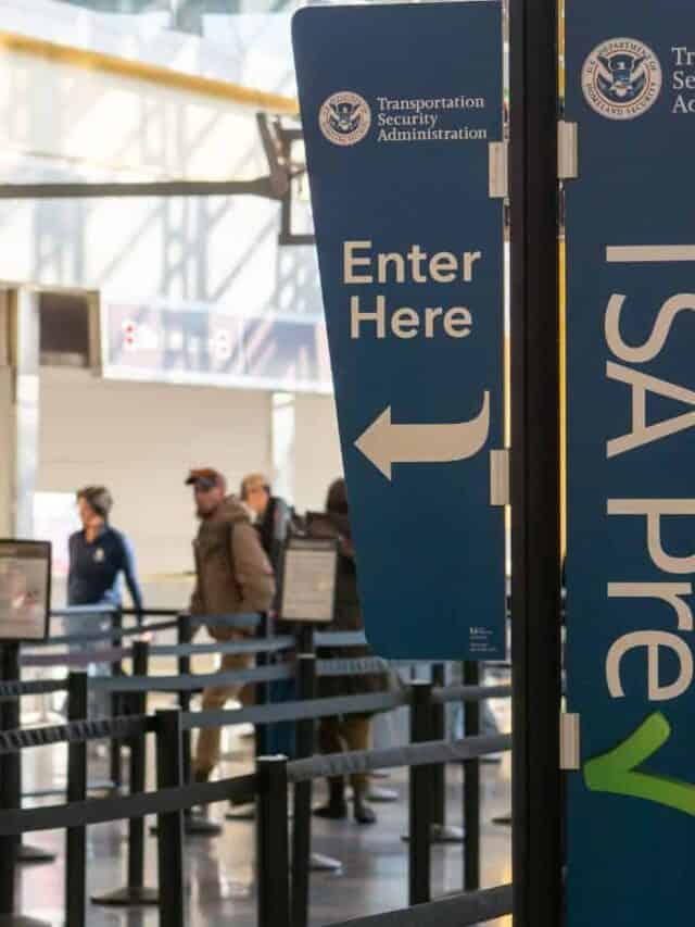 10 Must-See Airport Attractions Around the World